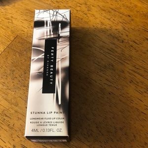 New Fenty Beauty Stunna Lip Paint Underdawg